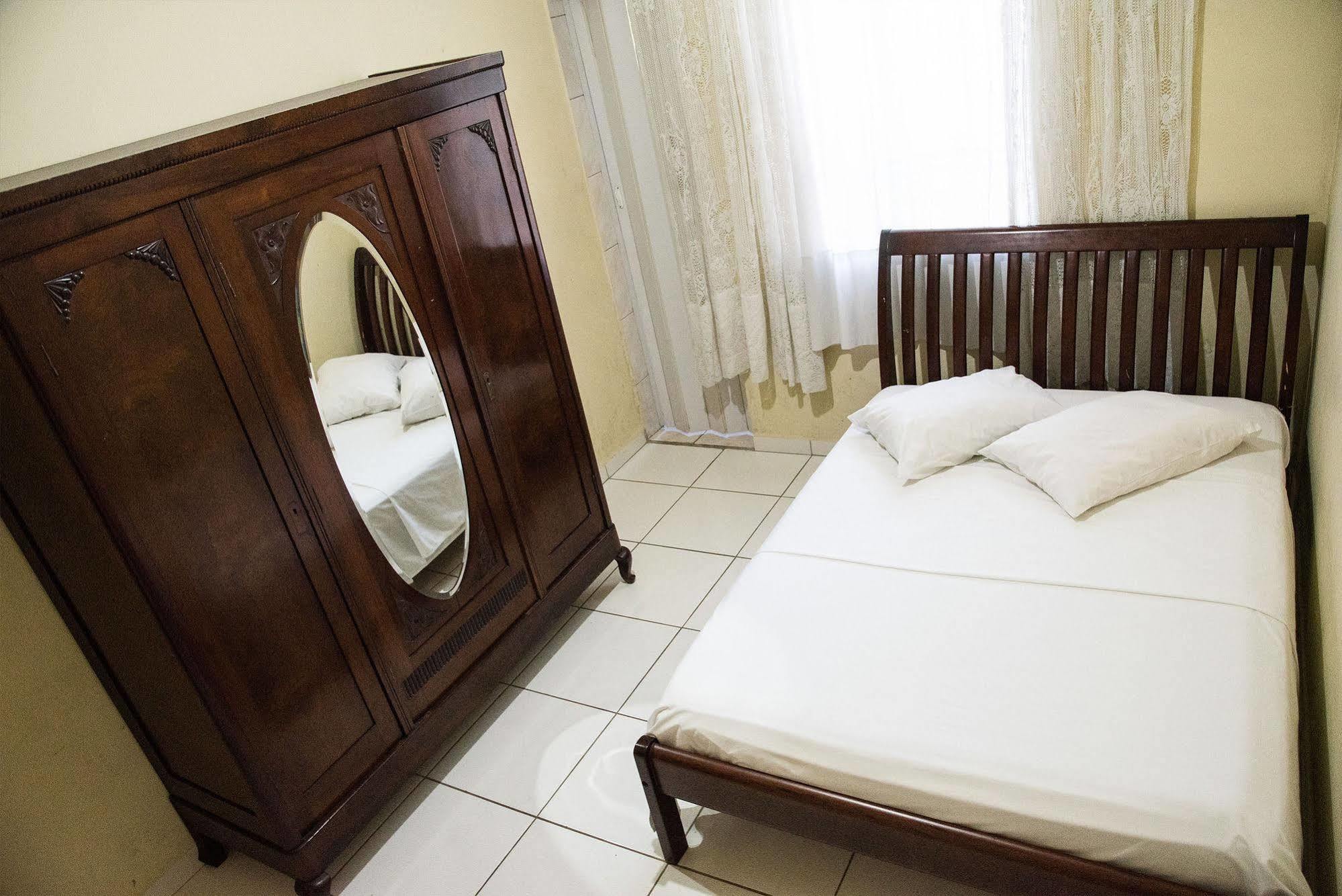 Hotel Pinheirinho Куритиба Екстериор снимка