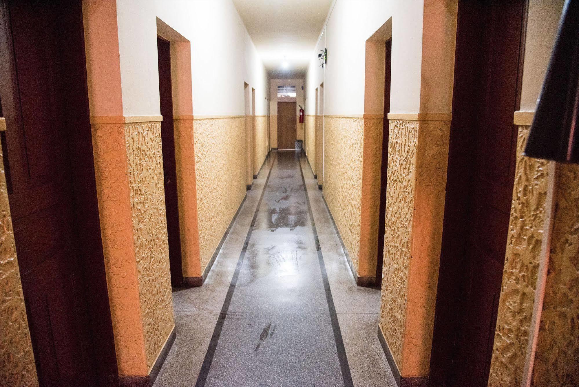 Hotel Pinheirinho Куритиба Екстериор снимка