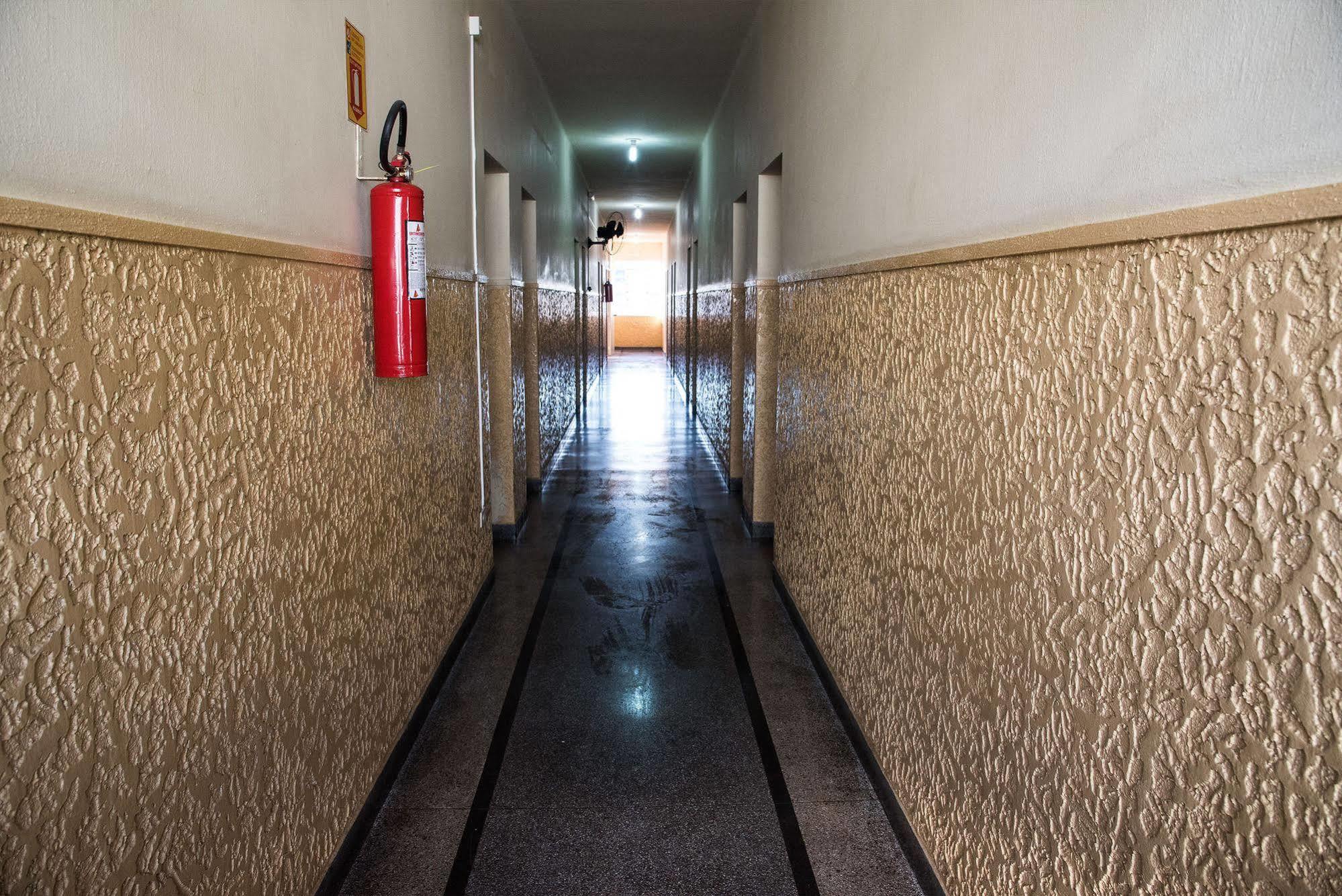 Hotel Pinheirinho Куритиба Екстериор снимка